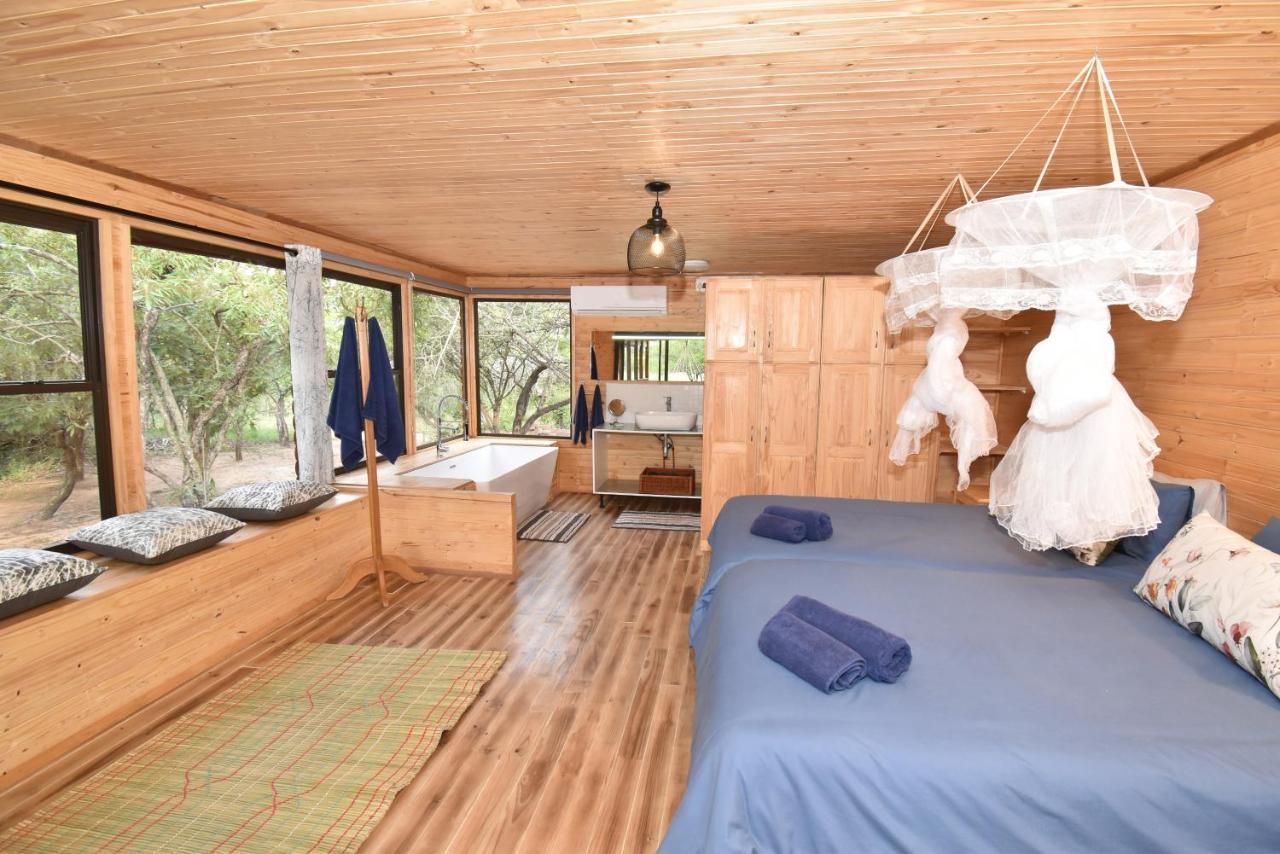 Pezulu Tree House Lodge Hoedspruit Exteriör bild