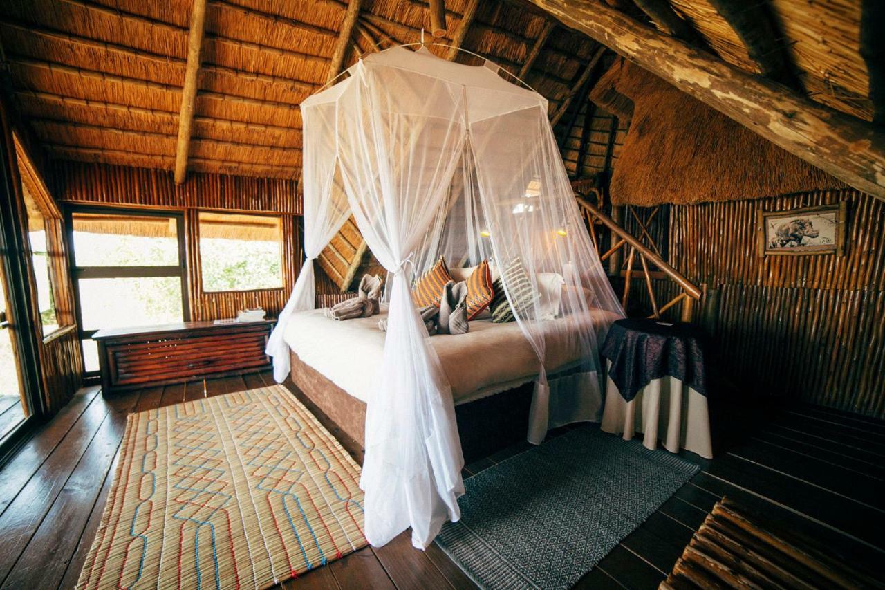 Pezulu Tree House Lodge Hoedspruit Exteriör bild