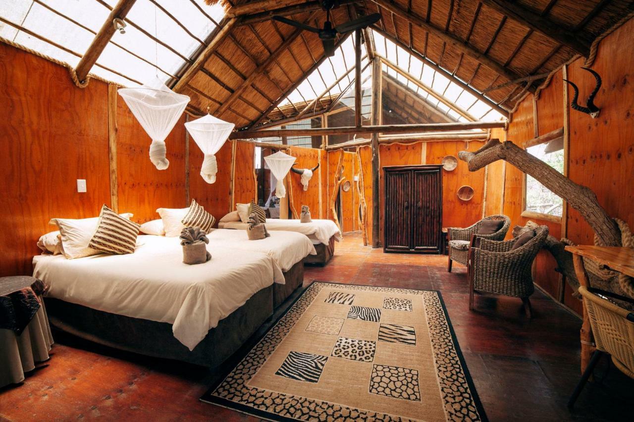 Pezulu Tree House Lodge Hoedspruit Exteriör bild