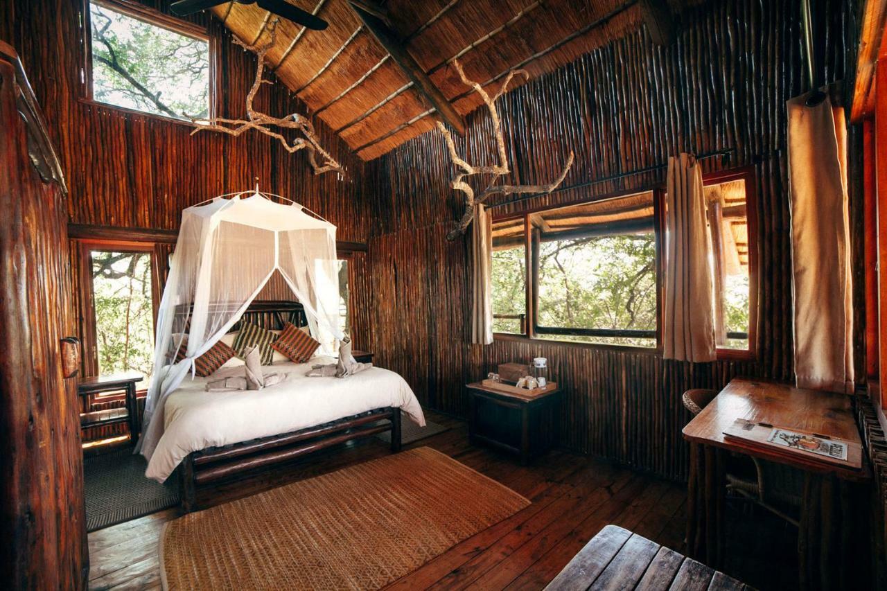 Pezulu Tree House Lodge Hoedspruit Exteriör bild