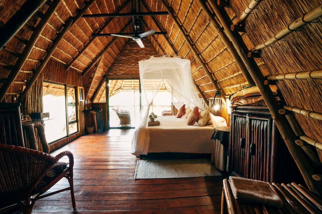 Pezulu Tree House Lodge Hoedspruit Exteriör bild
