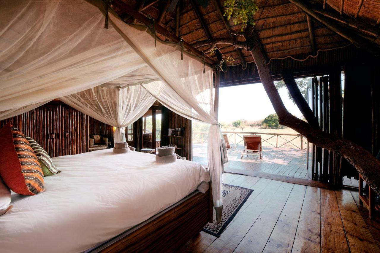 Pezulu Tree House Lodge Hoedspruit Exteriör bild
