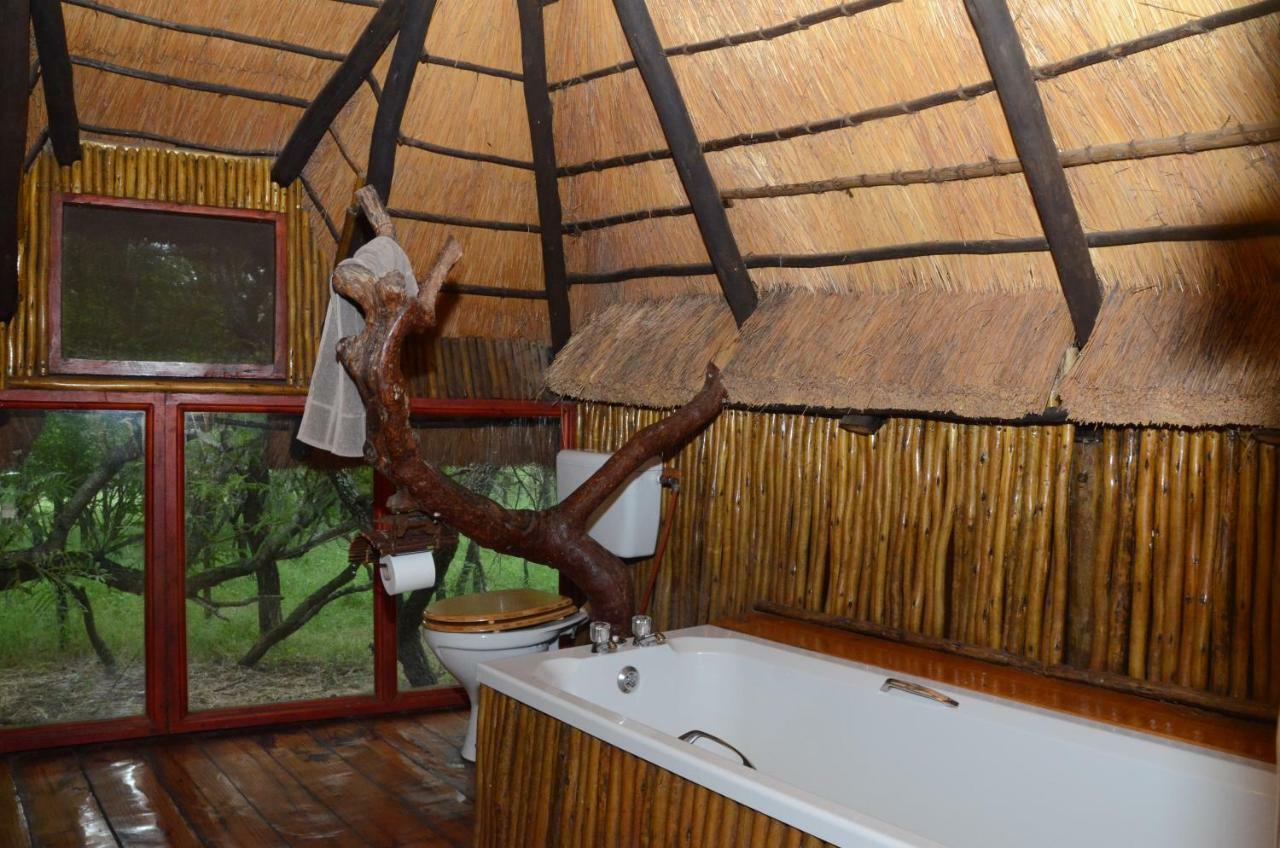 Pezulu Tree House Lodge Hoedspruit Exteriör bild
